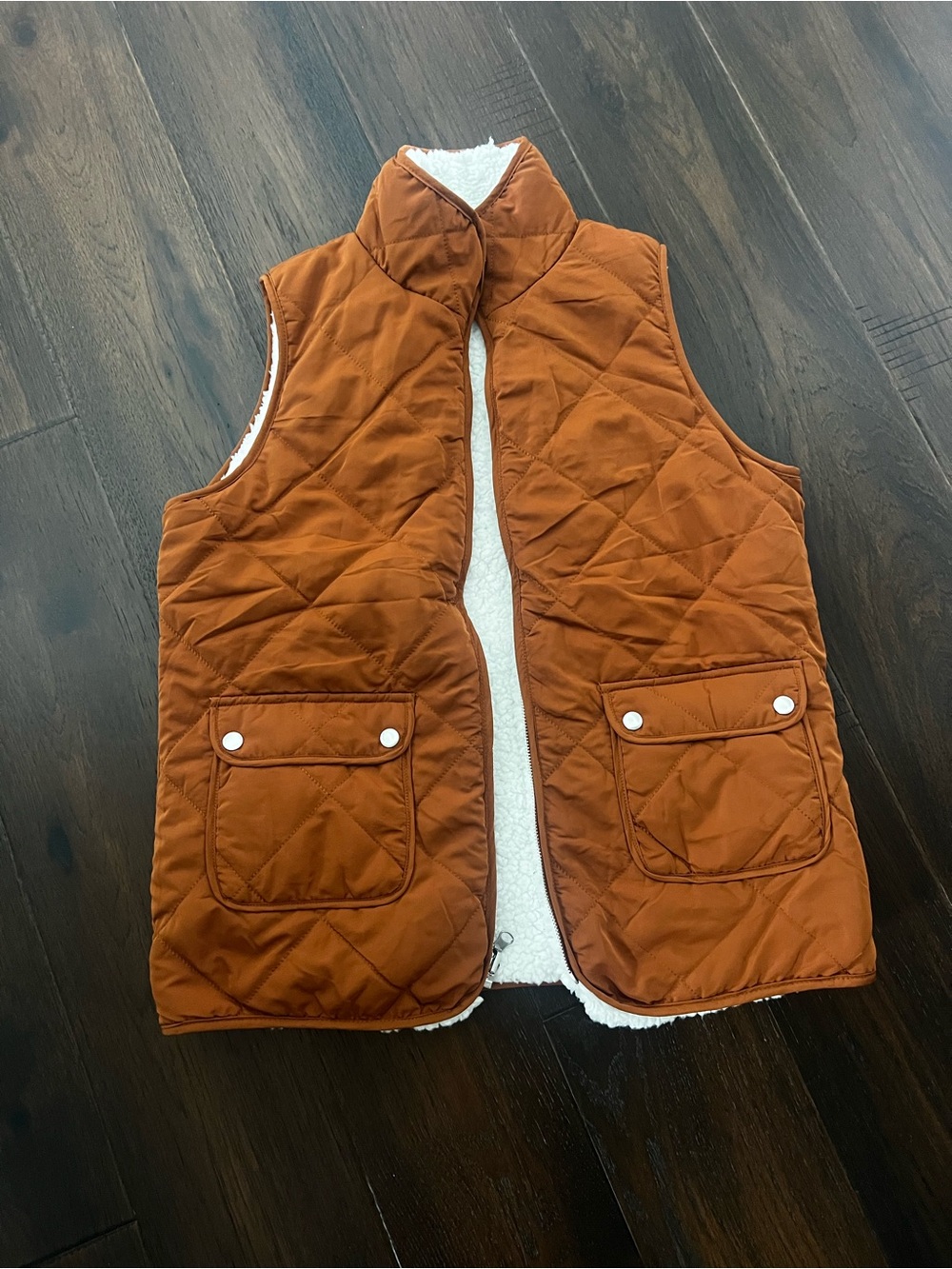 Quilted Vest reversible in Brown